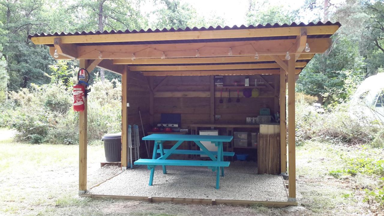 Camping Bois De St Hilaire Chalandray Exteriér fotografie