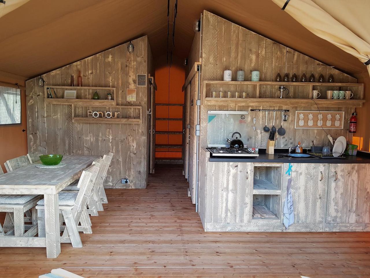 Camping Bois De St Hilaire Chalandray Exteriér fotografie